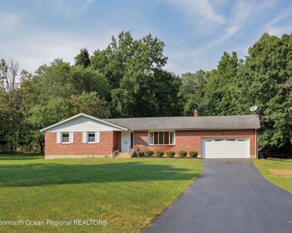 79 Stillwell Road, Holmdel