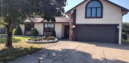40 Freedom Drive, West Seneca