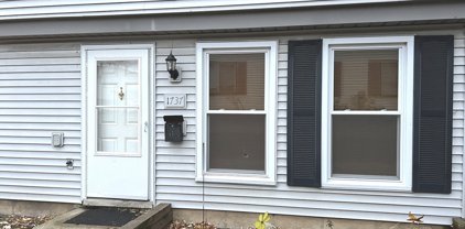 1737 Queensbury Circle Unit #5951, Hoffman Estates