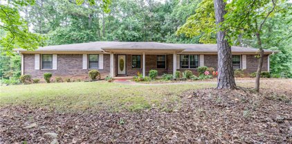 111 Abbey Hill Road, Suwanee