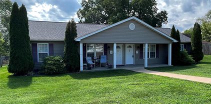606 Kuhne Heights, Troy