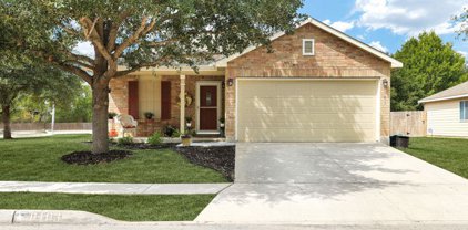 8103 Running Hollow, Selma