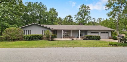 2 Crestwood  Drive, Rogers