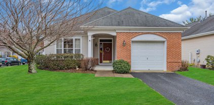 2 Lilac Springs Court, Lakewood