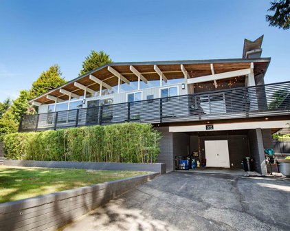 315 Lawson Avenue, West Vancouver