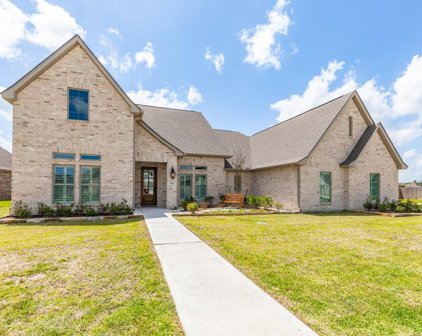 211 Pindo Palm Dr, Lumberton