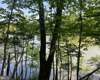 238 Marina Overlook, Lusby