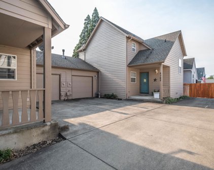 2790 21st (-2792) Av, Albany