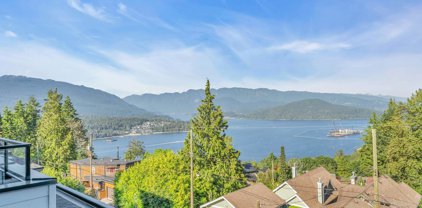 206 N Ellesmere Avenue, Burnaby