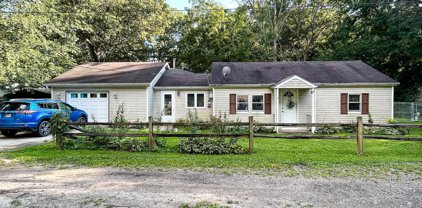 26054 Lakeview Drive, Elkhart
