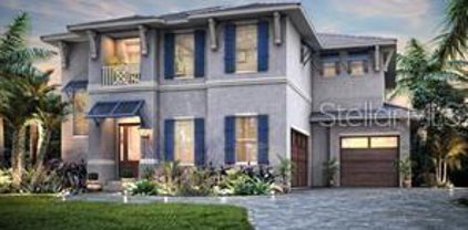 628 Riviera Drive, Tampa
