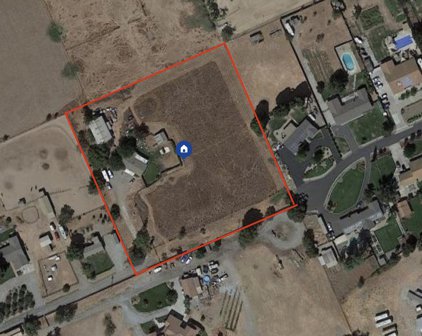 1735 Pinecrest DR, San Martin