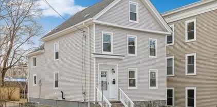 256 School St, Lowell