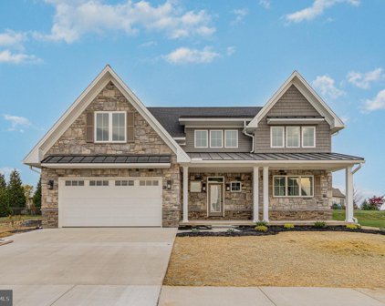 700 Grandon Way, Mechanicsburg