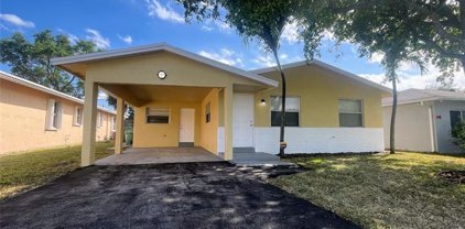 2910 NW 7th St, Fort Lauderdale