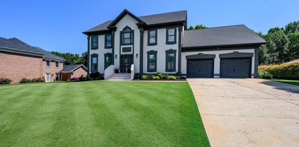 813 45th Avenue Ne Lane, Hickory