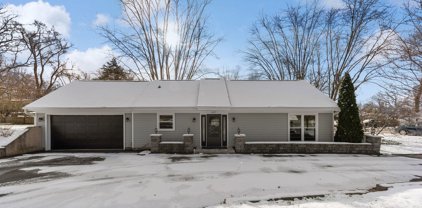 607 W Dowell Road, Mchenry
