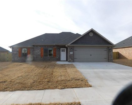 881 Sugar Loaf Street, Prairie Grove