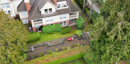 843 22nd Street Unit 108, West Vancouver