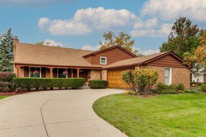 2730 N Dryden Place, Arlington Heights