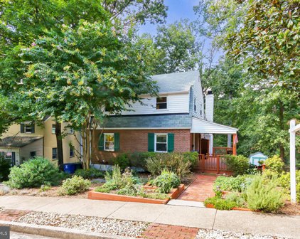 104 N Columbus St, Arlington