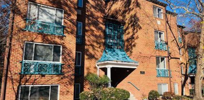 11808 Breton Ct Unit #32C, Reston