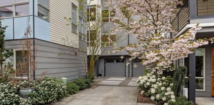 4735 35th Avenue S, Seattle