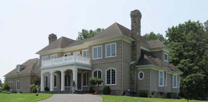2874 Ady Rd, Forest Hill