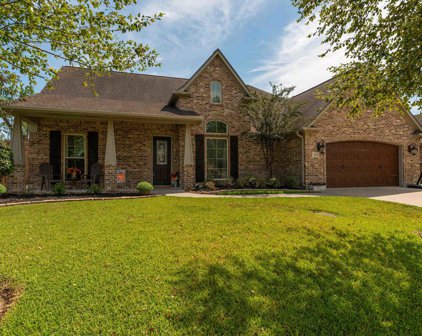 312 Winding Brook Dr, Lumberton