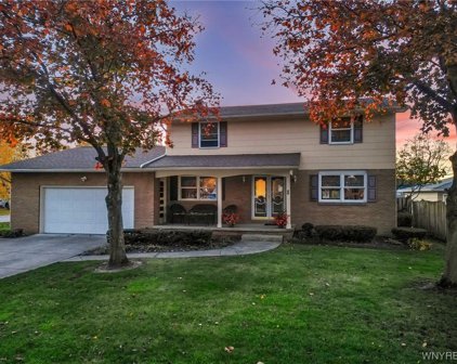 1 Matthews Drive, Lancaster