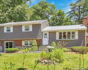 5 Lisa Ln, North Reading image