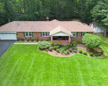 11221 Bellmont Dr, Fairfax