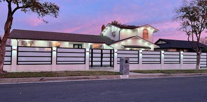 10108 Oak Park Avenue, Northridge