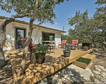 575 Plainview Rd, Wimberley