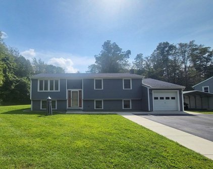 11 Keith Dr, Westport