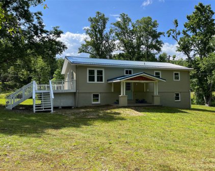 204 Clara Valley  Road, Brevard