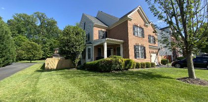 8587 Brickshire Ln, Manassas