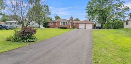 32 Paulson Dr, West Springfield