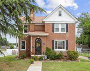 334 Pear Avenue, Hampton West image