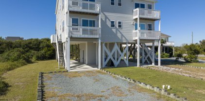 2080 +2082 New River Inlet Road, North Topsail Beach