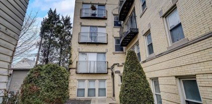 2834 N Dawson Avenue Unit #2W, Chicago