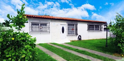 6821 Sw 3rd St, Miami