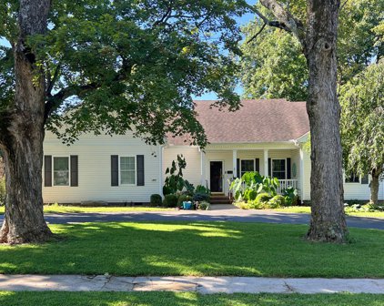 402 E Madison St, Franklin