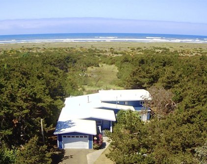 727 S Sand Dune Avenue SW, Ocean Shores