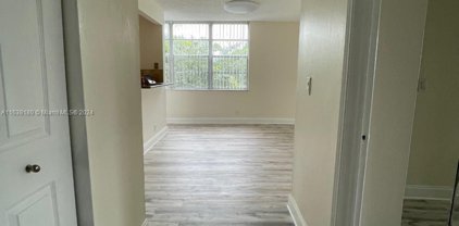 9471 Evergreen Pl Unit #401, Davie