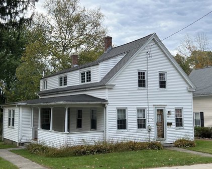 13 Walcott St, Hopkinton