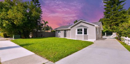 212 N Madison Avenue, Clearwater