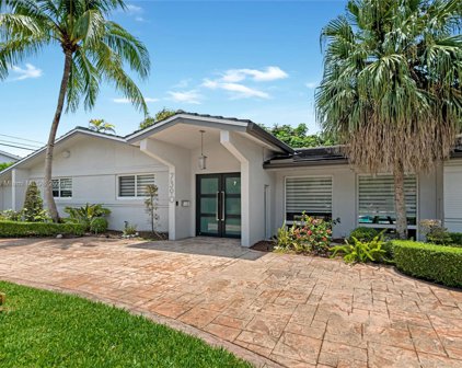 7390 Sw 116th Ter, Pinecrest