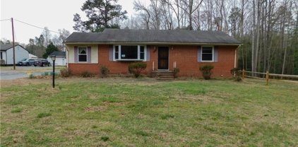 9113 Hickory  Road, South Chesterfield