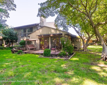 66 Friendship Court, Red Bank